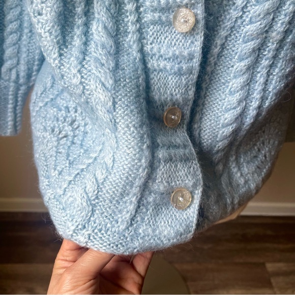 Blue Wool Handcrafted V neck button down Cardigan sweater SZ: M - Picture 11 of 11